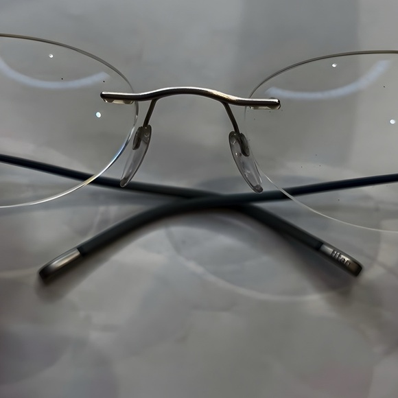 Titanium Rimless Silver and Black Frames - Picture 6 of 13